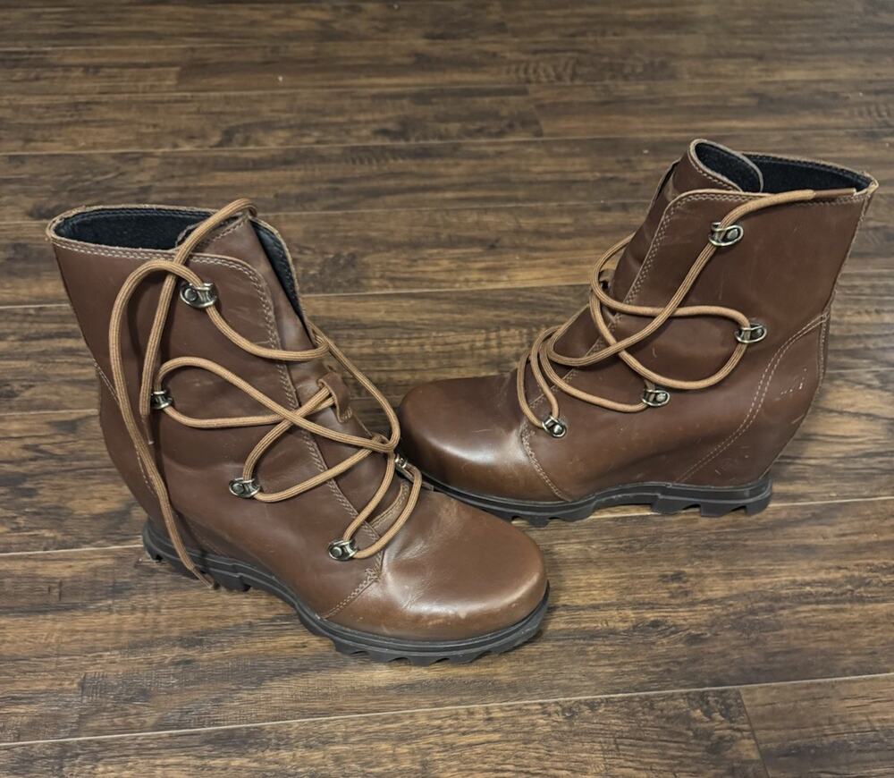 Sorel Joan Of Arctic Wedge III Brown Leather 8.5 Hiker Modern Nordic Trail WP